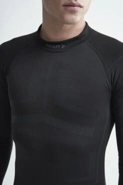Craft Men's Active Intensity Crewneck Baselayer - Black/Asphalt (1907933-999995) 10 Craft Men's Active Intensity Crewneck Baselayer - Black/Asphalt (1907933-999995) -Saucony Store 1907933 999995 Active Intensity CN LS C3 Preview