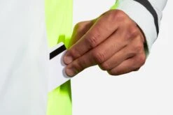 Brooks Men's Carbonite Vest - Icy Grey/Black/Nightlife (211358030) -Saucony Store 211358 030 D3 Carbonite Vest