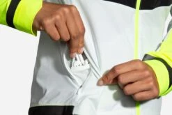 Brooks Women's Carbonite Jacket - Icy Grey/Black/Nightlife (221493030) -Saucony Store 221493 030 D4 Carbonite Jacket