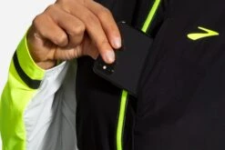 Brooks Women's Carbonite Jacket - Icy Grey/Black/Nightlife (221493030) -Saucony Store 221493 030 D5 Carbonite Jacket