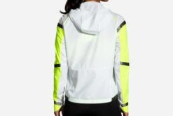 Brooks Women's Carbonite Jacket - Icy Grey/Black/Nightlife (221493030) -Saucony Store 221493 030 MB Carbonite Jacket