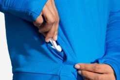 Brooks Women's Notch Thermal Hoodie (221502) 19 Brooks Women's Notch Thermal Hoodie (221502) -Saucony Store 221502 480 D3 Notch Thermal Hoodie