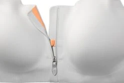 Brooks Women's Dare Zip Run Sports Bra - Black (350075001) -Saucony Store 350075 014 d5 Dare Zip 0e9c97fa ed09 4354 8dd0 b1364e412ee7