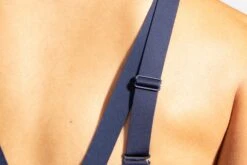 Brooks Women's Dare Underwire Run Bra - Navy (350078451) -Saucony Store 350078 451 D1 Dare Underwire Run Bra