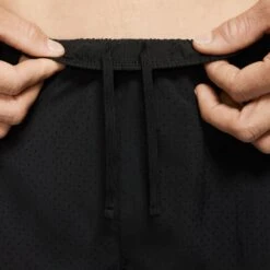 Nike Men's Fast 2" Short -Saucony Store CJ7845 010 PHSYM002