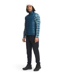 The North Face Men's Thermoball Eco Vest 2.0 - Monterey Blue (NF0A5GLOBH7) -Saucony Store NF0A5GLO BH7 model34