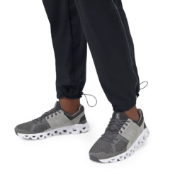 On Running Men's Track Pant - Black (166.00335) 13 On Running Men's Track Pant - Black (166.00335) -Saucony Store SS21TrackPantsBlackMPackShot10