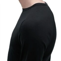 On Running Men's Merino Long-T -Saucony Store SmallJPEG 193.00738 merino long t fw22 black m g5