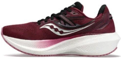 Saucony Women's Triumph 20 -Saucony Store ezgif.com gif maker 2022 09 13T160023.507
