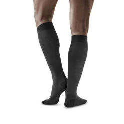 CEP Men's AllDay Compression Socks - Dark Gray (WP50ZE) -Saucony Store ezgif.com gif maker 20 fa64b7da 6209 4282 a013 6a064687f1e8