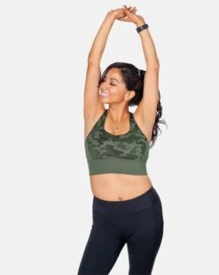 Handful Women's Gametime Sports Bra - (175) 23 Handful Women's Gametime Sports Bra - (175) -Saucony Store ezgif.com gif maker 3 35df85db c5b6 4c48 a9c7 6c0526ee7898